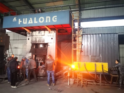 伺服電動(dòng)螺旋壓磚機(jī)成型現(xiàn)場(chǎng)之一機(jī)多出